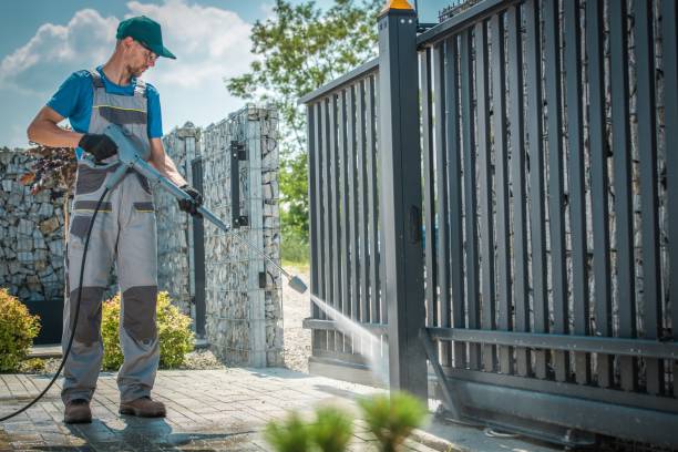 Best Warehouse Cleaning  in Lakehills, TX