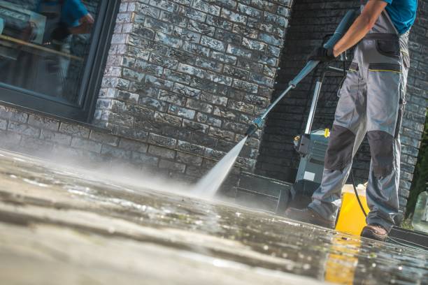 Best Pool Deck Cleaning  in Lakehills, TX