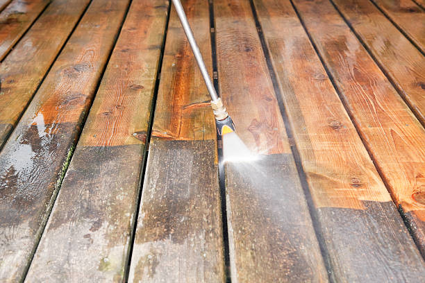 Best Driveway Pressure Washing  in Lakehills, TX